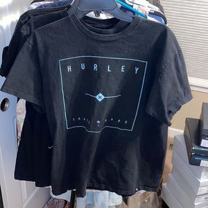 HURLEY SHIRT SIZE MEDIUM
